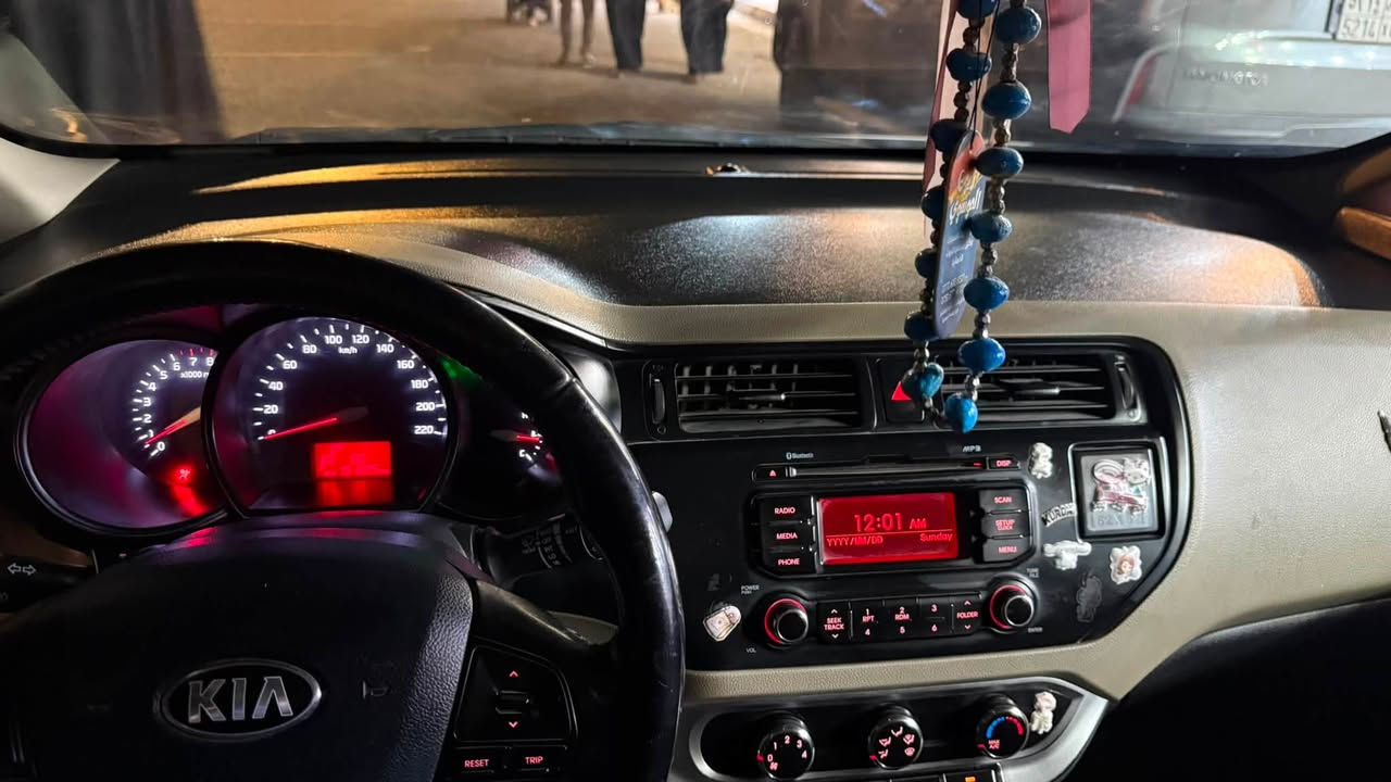 🚘 للبيع كيا ريو 2015 هاتشباك 🔥
✨ وارد خليجي
📍 المكان: كربلاء
🛣️ ماشية: 151 ألف كم
🔍 السونار واضح أمامكم
💰 السعر: 88 $ و بيها مجال

سيارة عملية وحلوة متصرف بانزين ابداً و كله محسن و دهن احسن نوعيه .

📞 للاستفسار والتفاصيل راسلونا خاص.
او الاتصال بالرقم ***********
