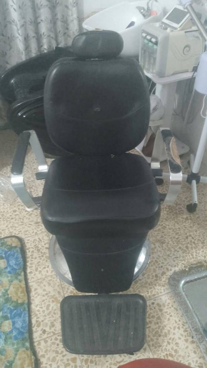غراض صالون للبيع نظيفات كلمن وسعره ***********
