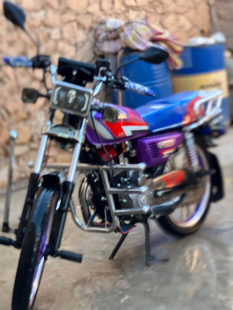 دراجة شانك موديل ٢٠٢٣ ما نقصها كل شي محرك كير كهربائيات كامل مكمل وما عايزها اჂٰ̤ ترتيب السعر ٧٥٠ وبيها مجال بسيط اقساط ما ابيع مكاني حديثه 
***********
