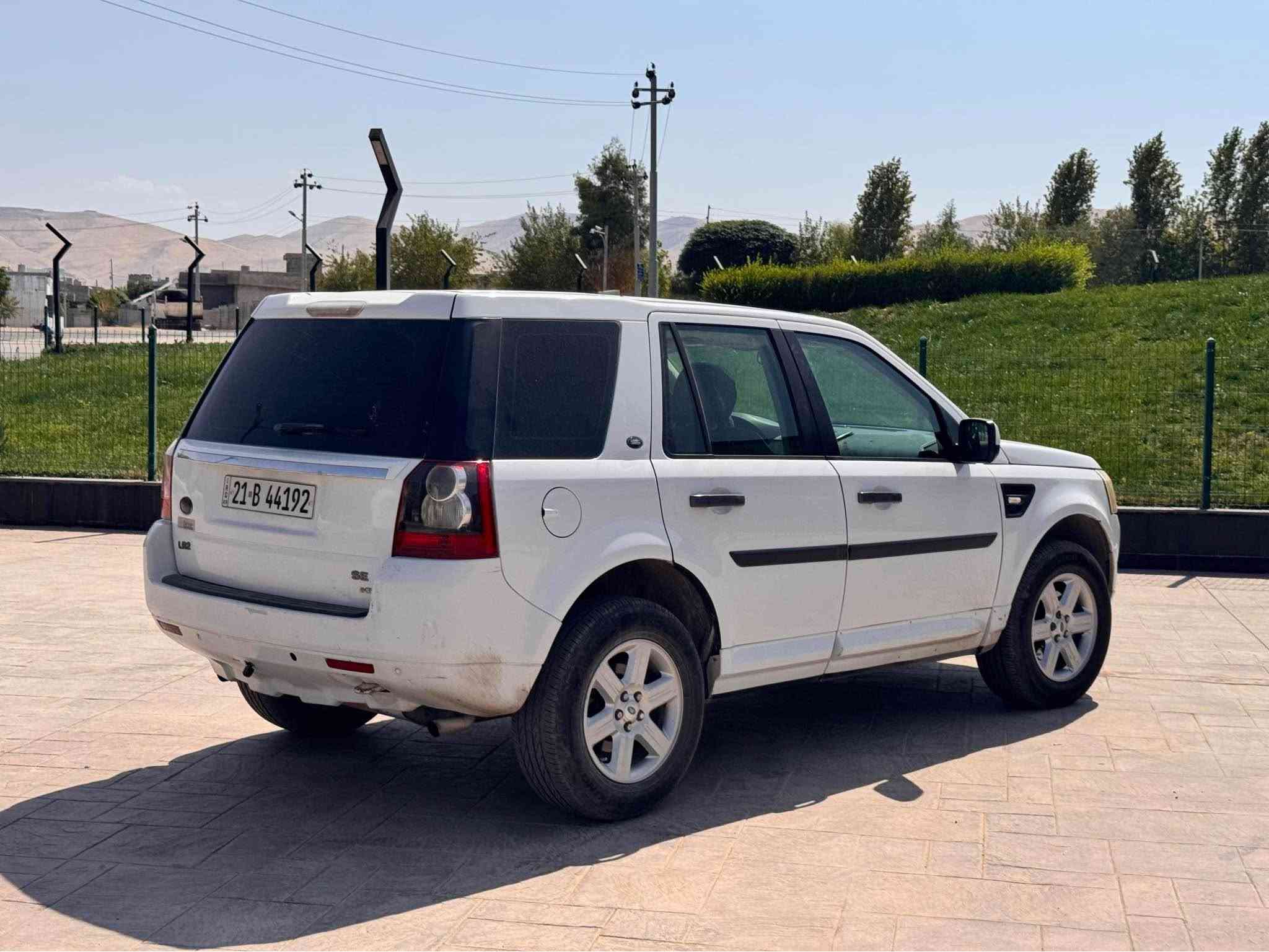 ***********
***********
2011
سونەوی تازە
گێرومەکینەوتەبرید بەشەرت
شەش پستۆن
دوپارچە بۆیاخ
Absسوکان ڤۆلیۆم تیدید سورعە دژە خلیسک
مۆدو بلوتوس حاسە
شوێن هەلەبجە
68گەلا حلبجة, السليمانية
