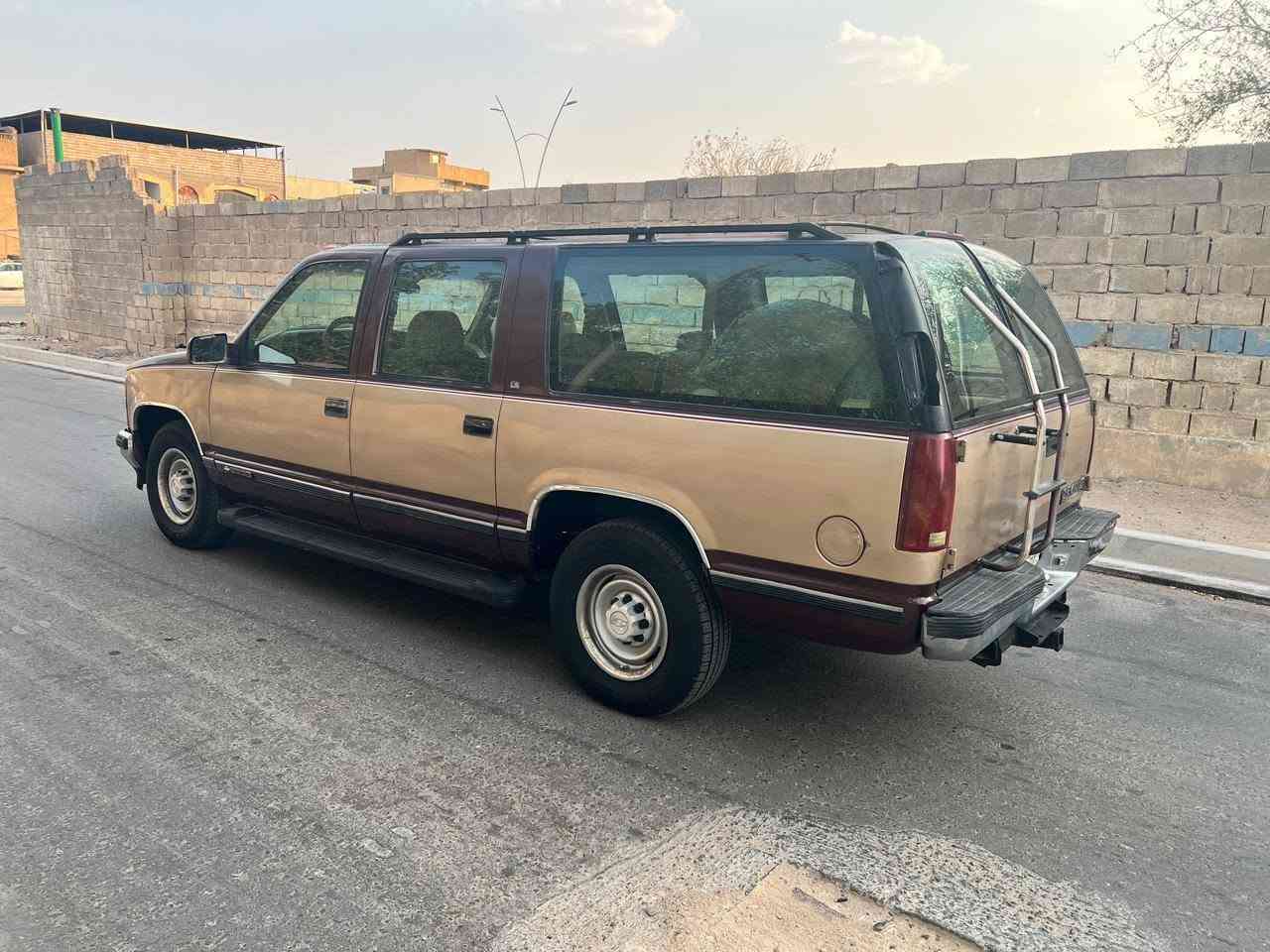 السلام عليكم اخوان
شوفرليت بهبهان فحل 8 برغي مديل 1995 مكفوله من الضربه ولكص ونقل جثه ولعيب شرعي مصبوغه جماليه أثر جراد فقط محرك 350 بخاخ كير 1000 واكسن شرط كارتون حداده أمامي وخلفي نافضها نفض ترايك بغداد دواخل كلش جدد كهربايات عامه شغاله تخم تاير برجستن جديد سياره جاهزه السعر 36 رقم بصره تحول ثاني يوم العنوان البصره الهاتف *********** الشراي يتصل وبلخدمه
