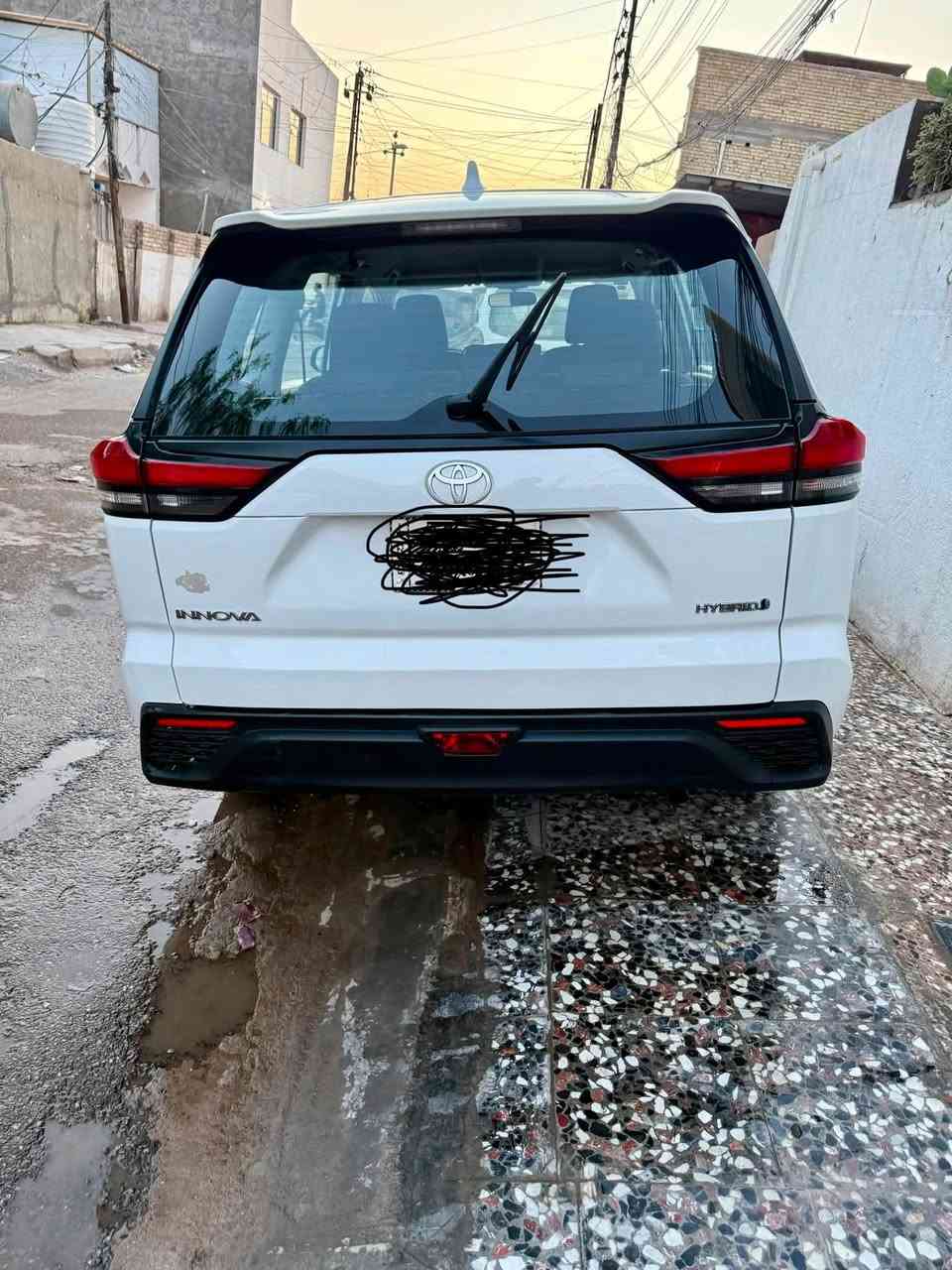 السلام عليكم ورحمة الله وبركاته اخوتي الافاضل
للبيع بدون مرواس
تويوتا —  اينوفا 
موديل 24 — هايبرد 
سياره جديده ونظيفه 
حلوه وناعمه اقتصاديه 
ماشيه 53 الف كيلوا 
رقم دولي 
موجوده في بغداد
تبريد خير من الله ((ثلاثة قطع))
سايد ابيريك أوتوماتيك 
سبعه7 راكب عائليه مريحه كعدتها 
كل الكراسي الخلفيه تنطبع  اتصير غرفتها كبيره واسعه 
حتى اتفيد الي عنده شغل وأغراض 
كراسي سياحية منفصله 
سياره البيت ما مشتغله اي خط 
خليجيه دبي 
اللون الأصلي بيجي مصبوغه عام ابيض 
السعر 225
وكلشي اتريد استفسار أتفضل اتصل 
بيه واتس 
***********
وهاي صورها
