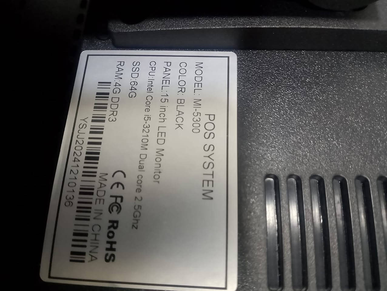 غراض ستعمال شي  قليل ميزان  السعر 350 كاشير 250 وبيهم  مجال العنوان الأيمن ***********
