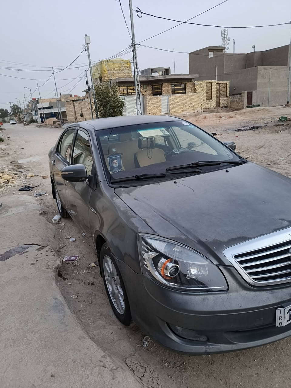 شعندك مراوس نزل حسب الاتفاق جيلي موبل 11سياره جاهزه من كلشي كيرمكينه كفاله  كهربائيات من لدعاميه لدعاميه كله جديد غرفه جديده ستوني مدوشمها حداديه تخم تاير جديد باتري جديد رقم بغداد انكليزي سنويه ل30 سياره جاهزه من كل النواحي بسمي***********
