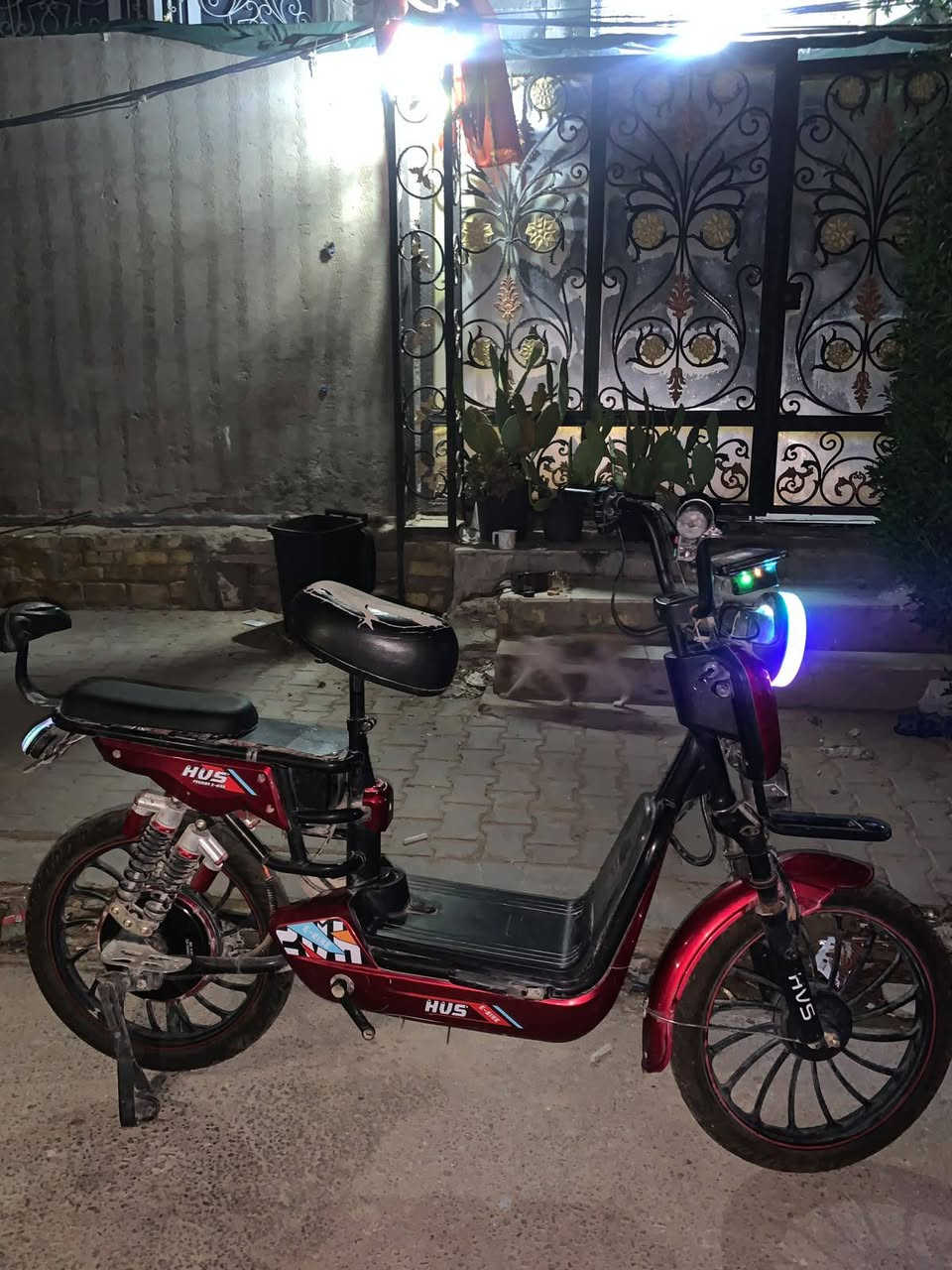باسكل شحن لبيع كلشي شغال بس يده سكليتر خربانه عل فحص شرط سعره 75 وبي مجال  مكاني نجف حي الميلاد ***********
