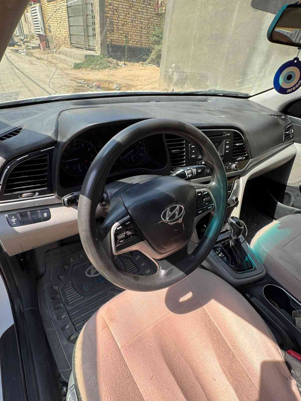 السلام عليكم
النترا للبيع موديل ٢٠١٧ وارد أمريكي مكينه ٢٠٠٠ دوش سياره بيها قطعتين تبديل وباب بي كلير سنويه ل٢٨
سياره بيها صبغ جان مشلع بلقماره وسويته
عنوان بابل حله
سعر ١٠٥ بي مجال

موبايل ***********
