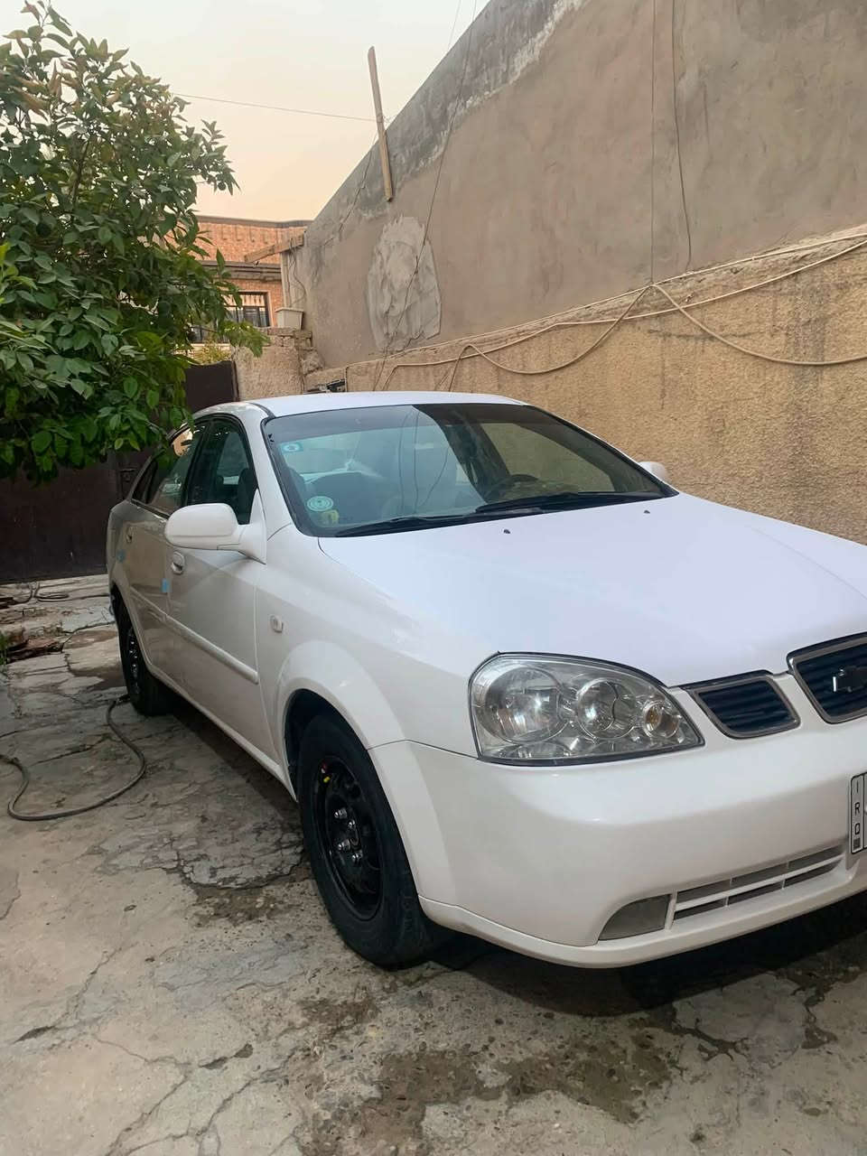 سلام عليكم 
للبيع أوبترا موديل 2004 وارد خليجي محرك 1600رقم بغداد تبريد شغال جميع الكهربائيات شغالة المكان بغداد السعر 54 ورقه للاستفسار الاتصال على رقم ***********
