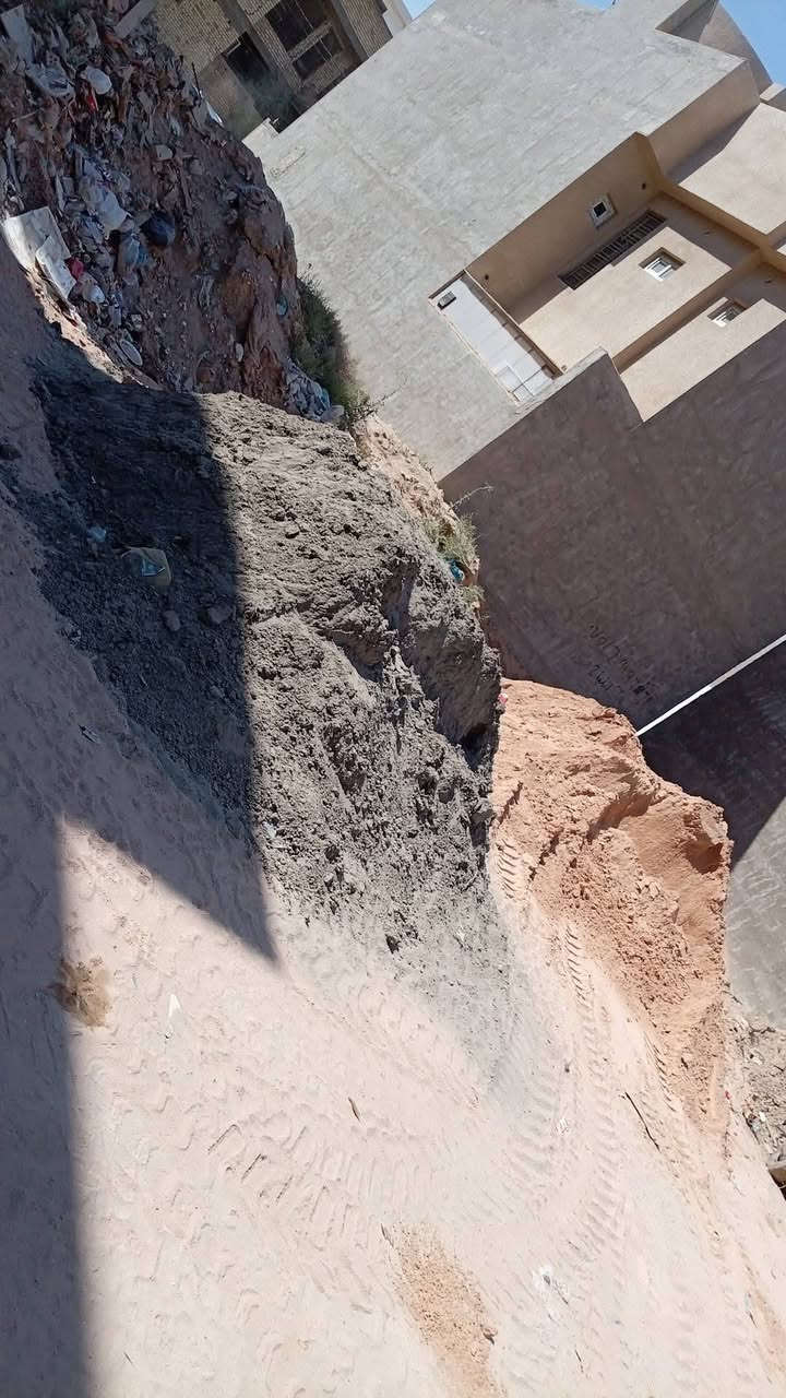 🧱  سكله المتوكل
بغداد / المعدات 
📞 يحيى ***********. 📞 حيدر ***********
نوفّر جميع أنواع مواد البناء وبأفضل الأسعار، مع تجهيز سريع وخدمة موثوقة:
🔹 السمنت
سمنت مقاوم
سمنت عادي
سمنت أبيض
بورك 
🔹 الطابوق
طابوق معمل
طابوق نهروان
طابوق كورة
🔹 البلوك
جميع الأنواع والقياسات
20×20 – 15×20
فرمستون بناء 15×20
فرمستون سقف 10×20 – 12×20
🔹 المواد الإنشائية
رمل مختبر – رمل مغسول
بحص أسود – بحص أبيض – حصو أسود
سبيس عادي – سبيس مختبر
جص لبخ – عگادة – لبخ
🔹 الأتربة
تراب سطح عادي
تراب حدائق
🔹 خدمات إضافية
مقاولات عامة
📞 للاتصال أو الاستفسار: *********** او ***********
سكله المتوكل… ثقة، جودة، والتزام ✨
