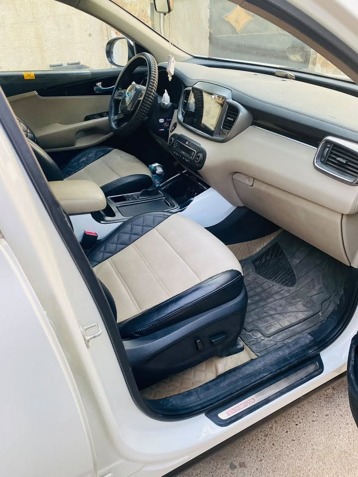 السلام عليكم🌹
🚘 سورنتو 2020 وارد خليجي – فول مواصفات

* الموديل: 2020
* الوارد: خليجي
* المحرك: 6 سلندر
* المقاعد: 7 راكب
* الممشى: 40 ألف كم حقيقي
* بانوراما
* حساسات
* ثلاث قطع تبريد
* باقي المواصفات معروفة وموجودة بالسيارة.

🔹 السيارة نظيفة جداً، والسونار مرفق مع الصور للتوضيح.

🔸 بعد السونار:

* طخة بالباب الخلفي، راجعة بارد.
* طخة بالتكمة، راجعة بارد.
    ولا توجد ملاحظات أخرى مخفية.
📍 مكان السيارة: بغداد
💰 السعر: 290
وقابل للتفاوض مع الشاري الجاد.

📞 للتواصل: ***********
