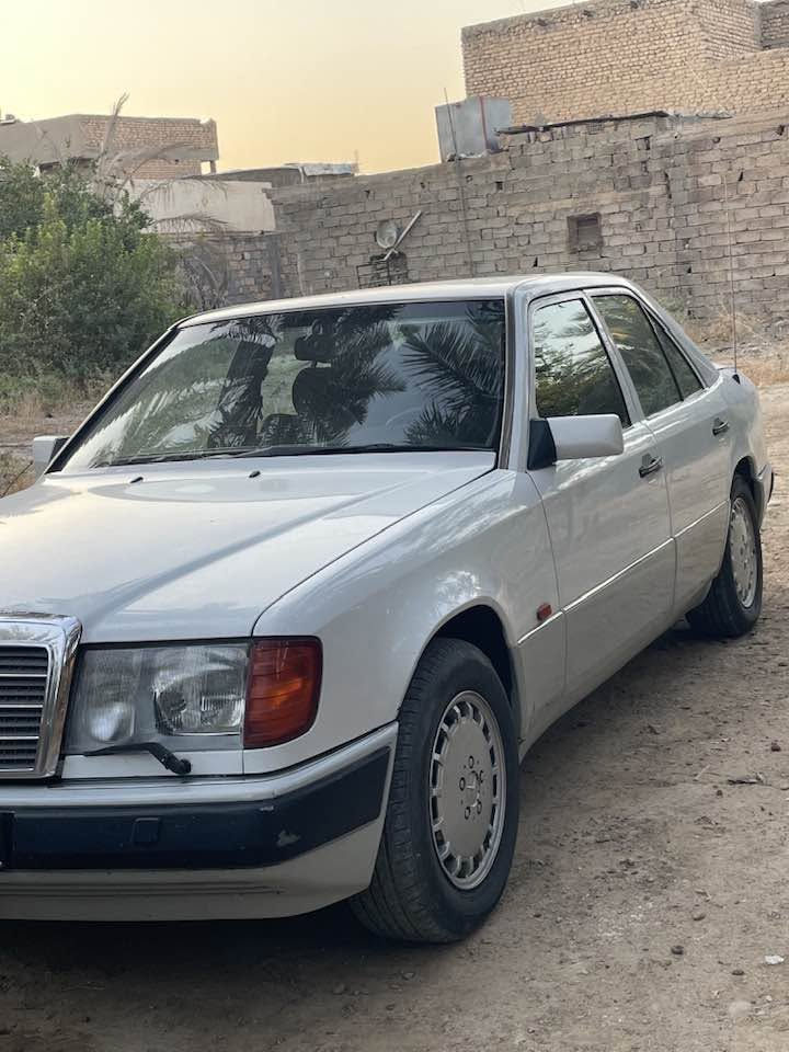مرسيدس دب • ١٩٨٩ • اوتوماتيك