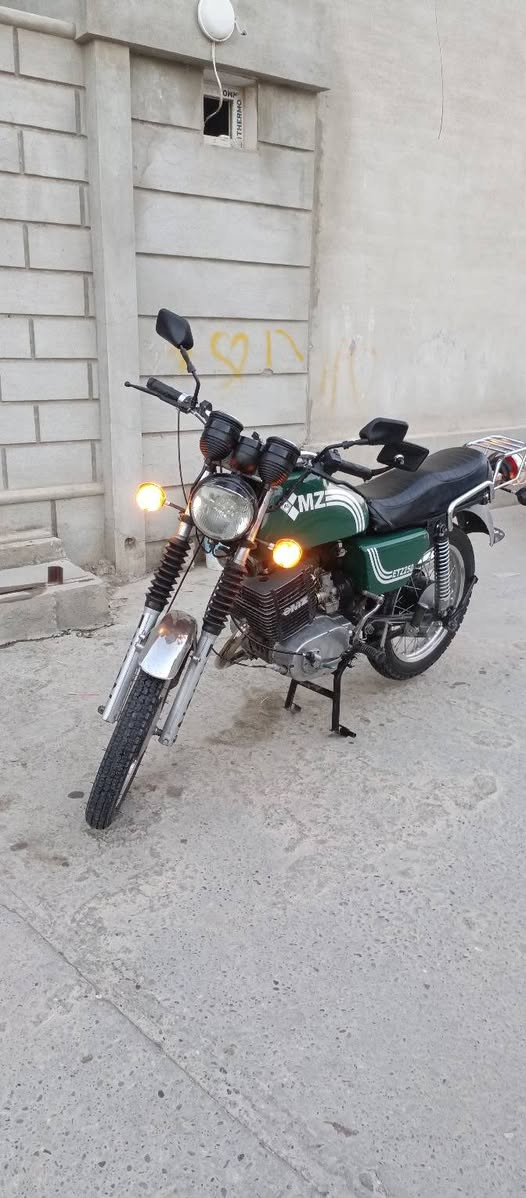 اعادة النشر سبب اعود كادبة فدوة الي مو شراي لا يراسل الدراجة بدون بدون  مكينة كصة اثنين دراجة ناعم طرايك وين ما يعجبك لحيم مابي كهربائيا كلا شغال السعر مليون / 500 بي مجال/ توصيل ماعندي هادا رقمي وات ساب ***********
