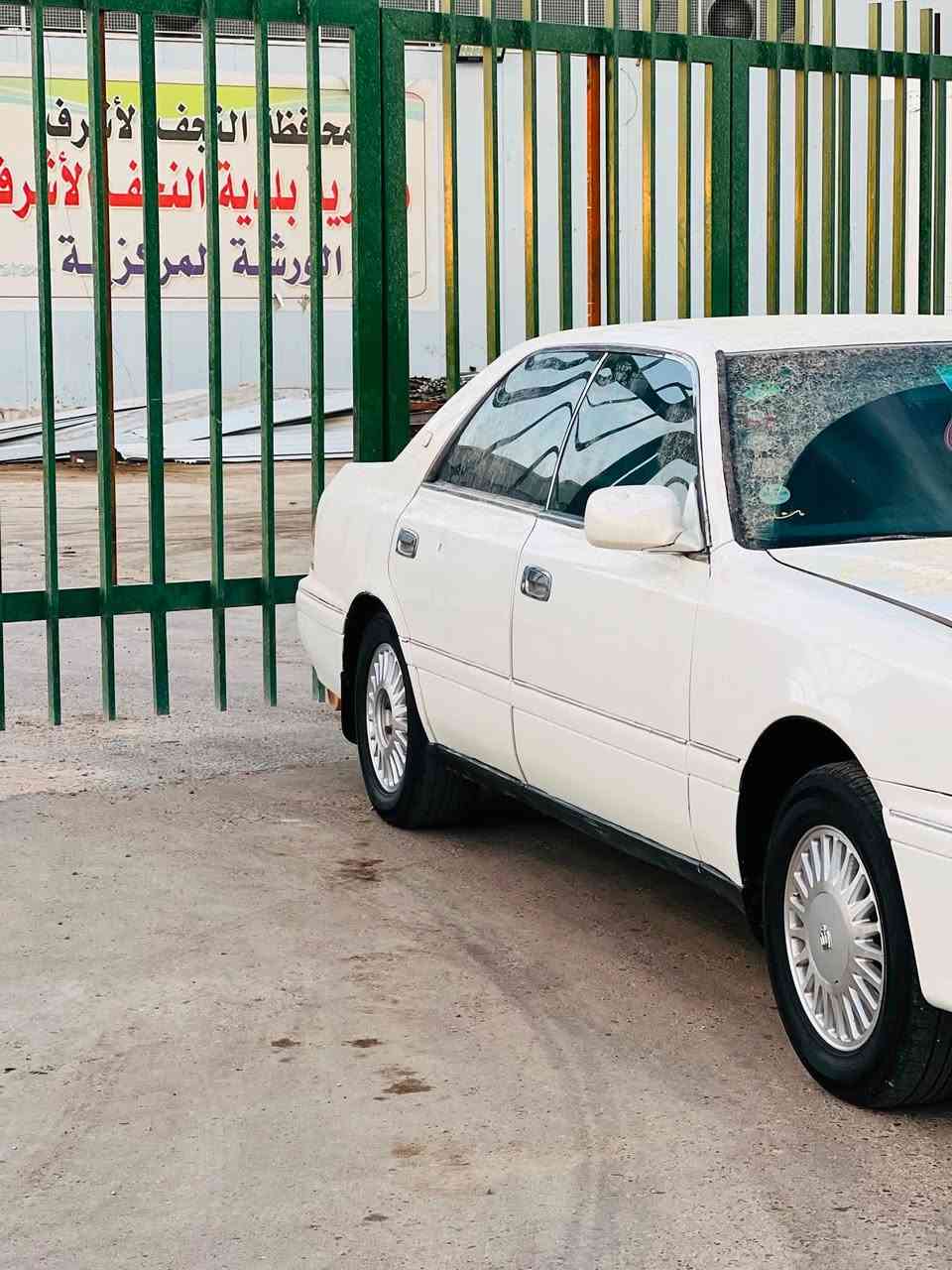 سلام عليكم راس الثور فلات للبيع 1996رقم نجف دولي مداور ثاني يوم سياره مكفوله ماعده الفتحه دكمتين مكينه وكير3000المكان النجف الأشرف ***********
