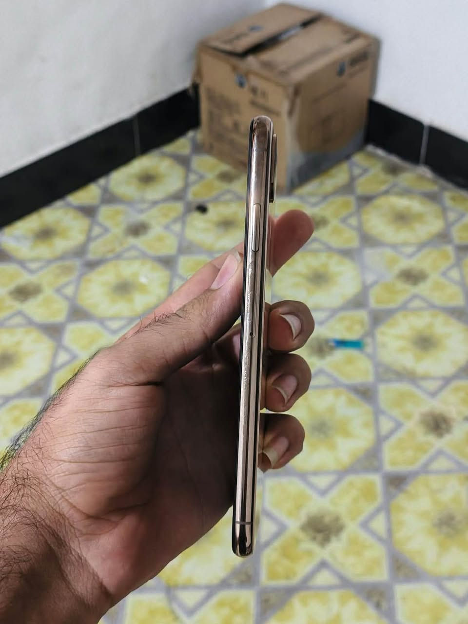 اكس اس ماكس جهاز نضيف مبدل شاشه اصليه ٣خيارات
وبطاريه اصليه نسبته ١٠٠ جهاز فقط سماعه المكالمات صوته ناصي كلش ولبقيه كفاله فيس ايدي شقال الملحقات حافضه وكيبل شحن ذاكرة الجهاز 256  السعر ١٥٠ مكاني البصره الهارثه رقمي التواصل ***********
