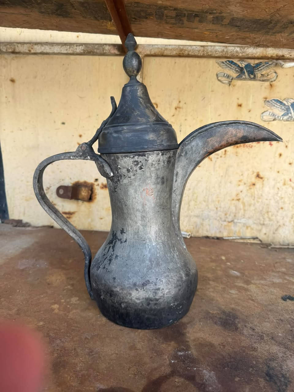 السلام عليكم كمكم بغدادي مختوم سيد صالح خالي من اي ضرر نضيف لك رتفاع(45)الاستفسار على الرقم التالي (***********)
