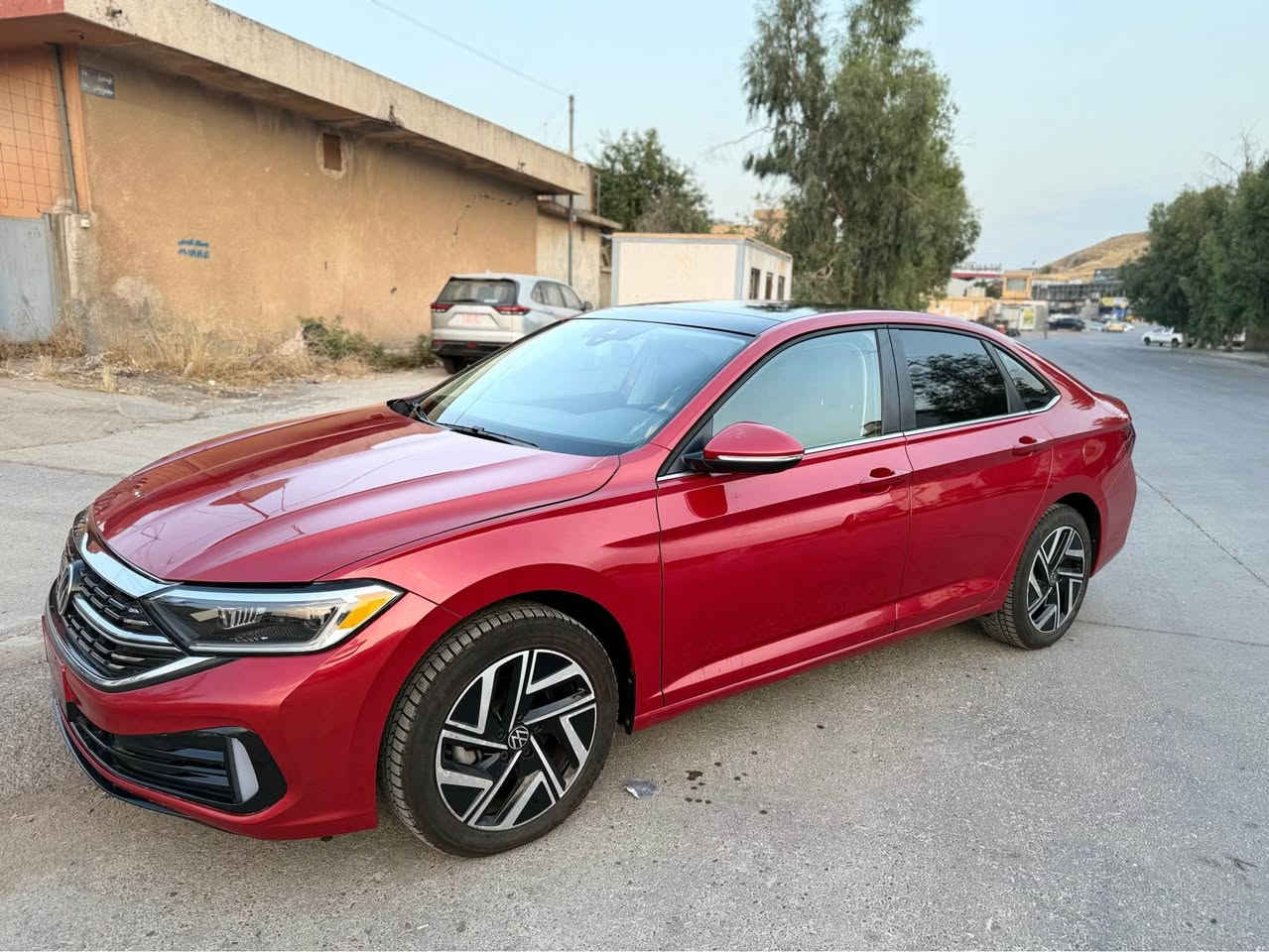 بسم الله الرحمن الرحيم

Volkswagen 2024 – Full Options

* مودێل: 2024
* فول مواصفات
* بصمة (Keyless Entry & Start)
* سقف پانوراما
* مقاعد جلد
* كوشن سارد و گەرم
* شاشة
* ويل و تايری گەورە
* راديتەر و پانكەی بيلادی
* راداری كامڵ

السعر: 147 ورقة (قابل للتفاوض)

رقم مؤقت: 3 أشهر مع السيارة

VIN: 3VWGM7BU2RM002139

للاستفسار:
📞*********** السليمانية, العراق
