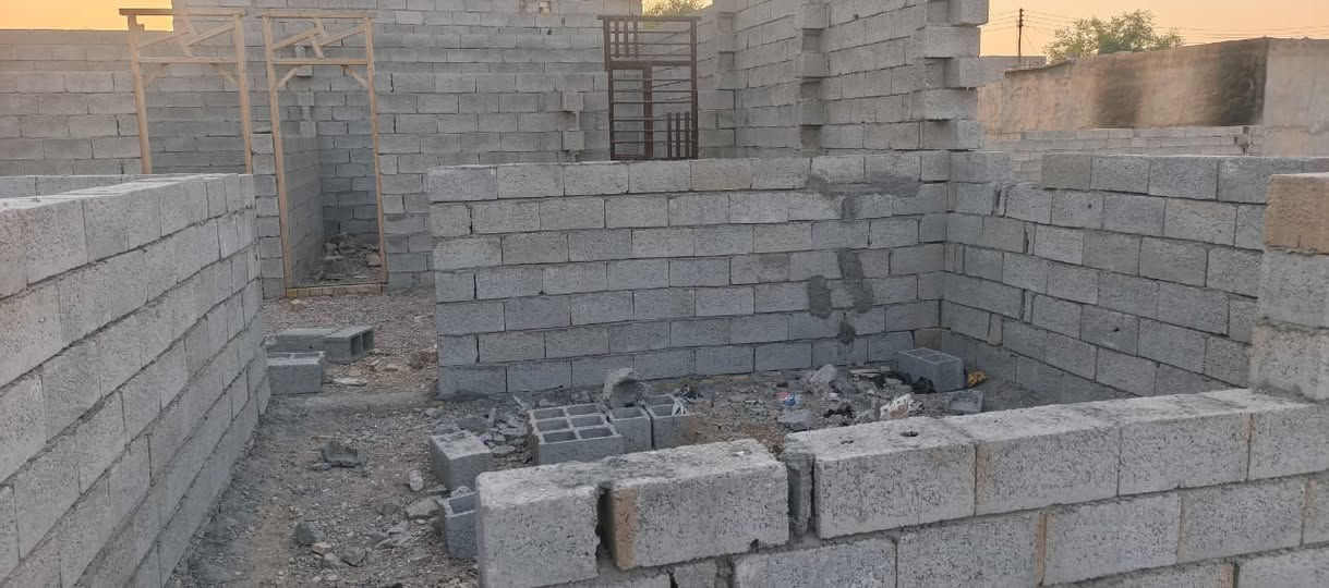 ٢٠٠م • زراعي • قريب شارع العام