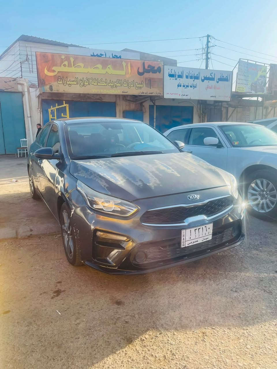 سلام عليكم فورتي أمريكي 2019  حدثه بنيد وجاملغ بدون دواخل ماشيه 46 ميل سياره جديده معنه الكلمه بيه جراد بس بل بنيد سعر 115 وبيه مجل للشراي تواصل ***********
