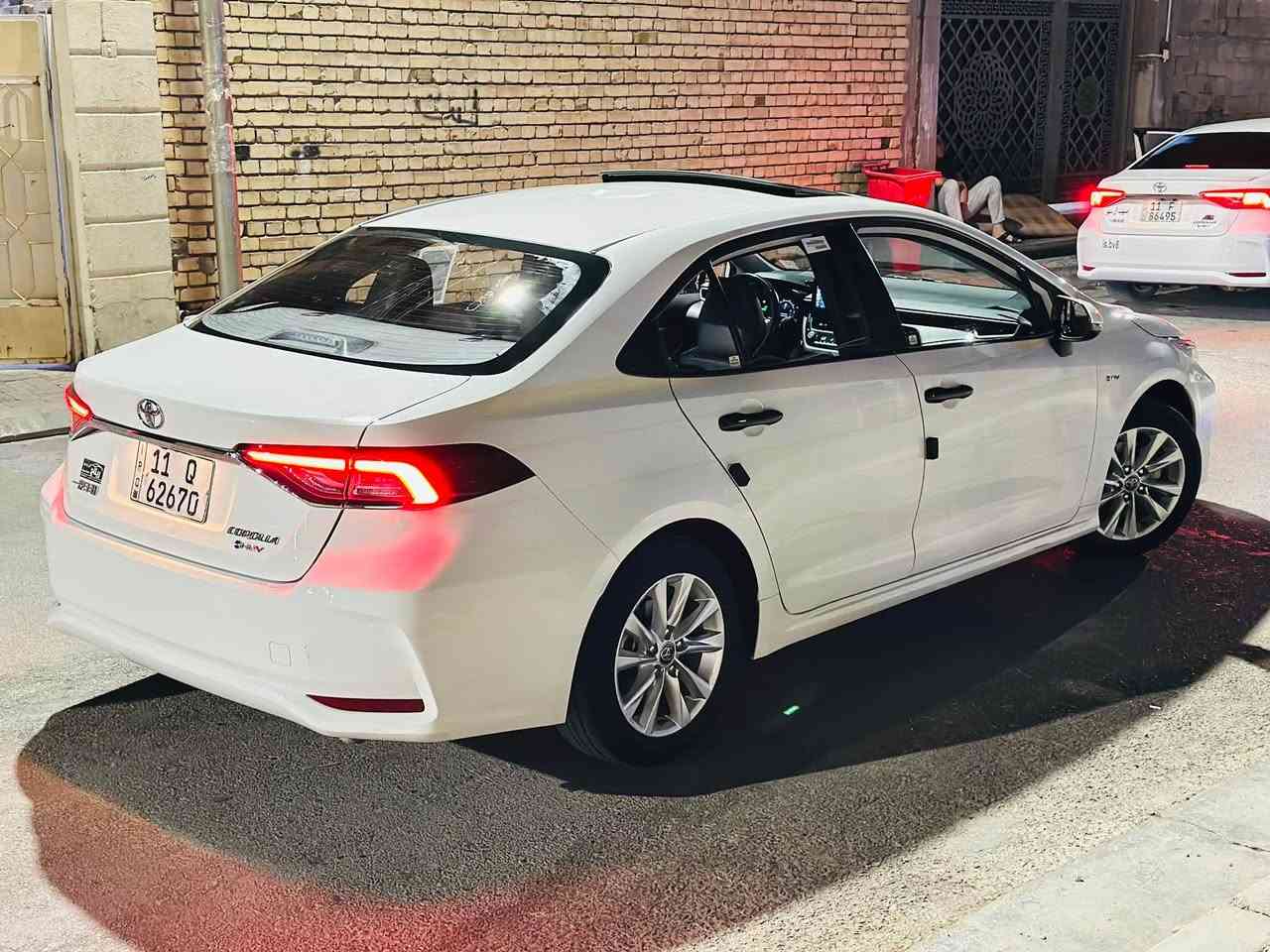 السلام عليكم 🌹🌹 
للبيع كورلا موديل 2024 تجميع صيني 
فول عدا الكشن الكهرباء
🍀شاشه جبيره
🍀كامره دواره
🍀بصمه تشغيل وابواب
🍀سلايت 
🍀كار بلي 
🍀تحكمات ستيرن 
🍀كشنات جلد 
🍀تبريد قطعتين 
🍀اوتو هولد 
🍀سايد بريك دكمه 
🍀بك لايت لد 
🍀ماشيه ٣١ 
مكفوله من الصبغ والحادث عدا بارد بسيط موضح بالصور 
السعر 146 ورقه وبيها مجال بسيط 
والشراي يتفضل هذا رقمي 
***********
*********** 
                              العنوان فلوجه ❤️ الفلوجة, الأنبار
