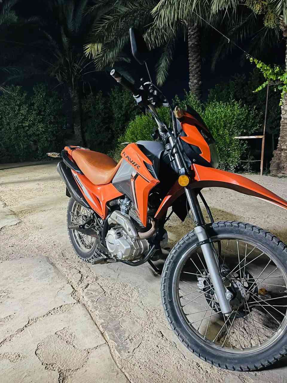 السلام عليكم
دراجه  ياباني KAVIR Motor

نضافه فول 

دراجه حلوه وكاعده 

حجم المكينه 200

نكره سلف 

6نمر شرط معدل 

موديل 2023

اوراق سحب 

تاير خلفي امامي اخو جديد

بيها ملاحضات خدوش بسيطه 

بلكفر 

 (السعر 1.250)

(وبيها مجال للشراي)

المكان ديالى الخالص الناي 

للأستفسار هـ***********

شراي اتصل
