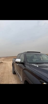 شي جديد وا مميزه.  ما عندك تجي تاخذه بلاش     وا الف علي تكون من تكون ...