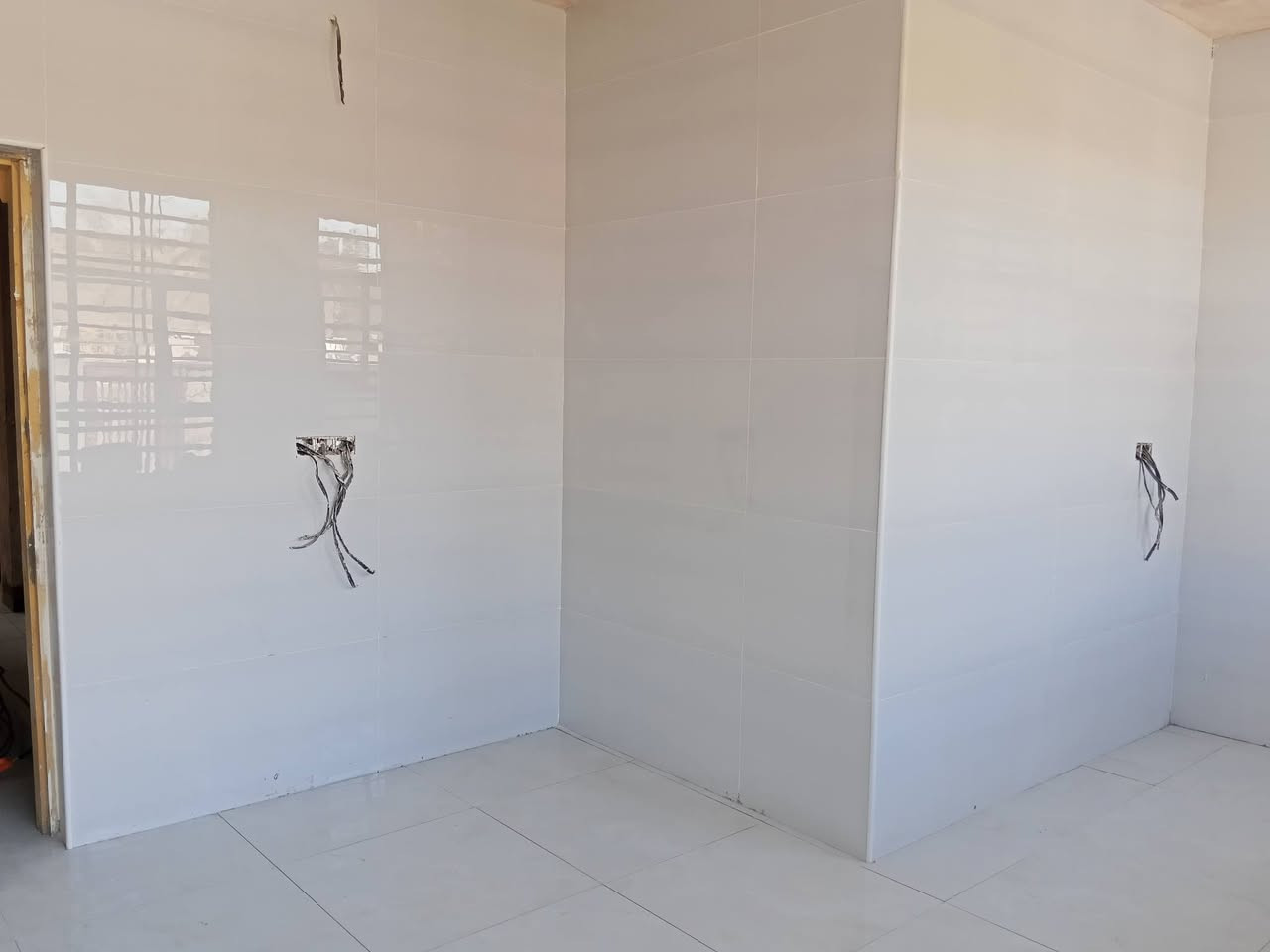 كادر عمل سيراميك درجه اولى تسليم مهندس بانسب #الاسعار ***********
@إشارة

