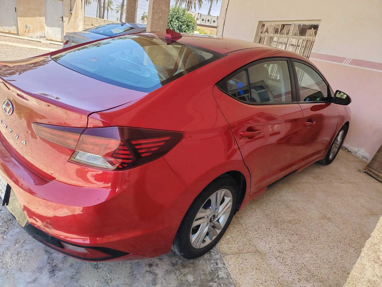 السلام علیکم النترا 2020 امريكي بيها جامرلوغ وبنيد صبغ موظح بالسونار كير محرك مكفول تبريد ثلج سعرها مناسب 114وبيها مجال *********** مكاني ديالى الخالص ناحية السلام
