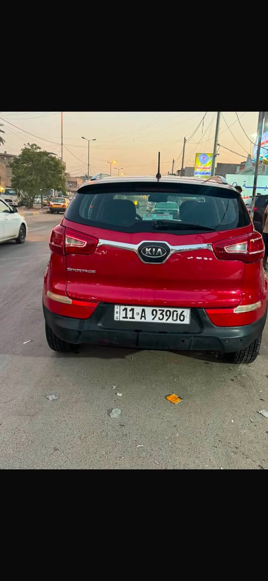 السلام عليكم
للبيع سبورتج موديل 11 خليجي بيه صبغ قبغ جنطه وبنيد مكينه 2000 دوش السياره جاهزه من كلشي دوشمه  كير مكينه صدر تايرات كله جديد  تبريد منضومه جديده مكانه الحريه الدولعي 
للبيع او مراوس باحدث
اي ستفسار على رقم 
***********
