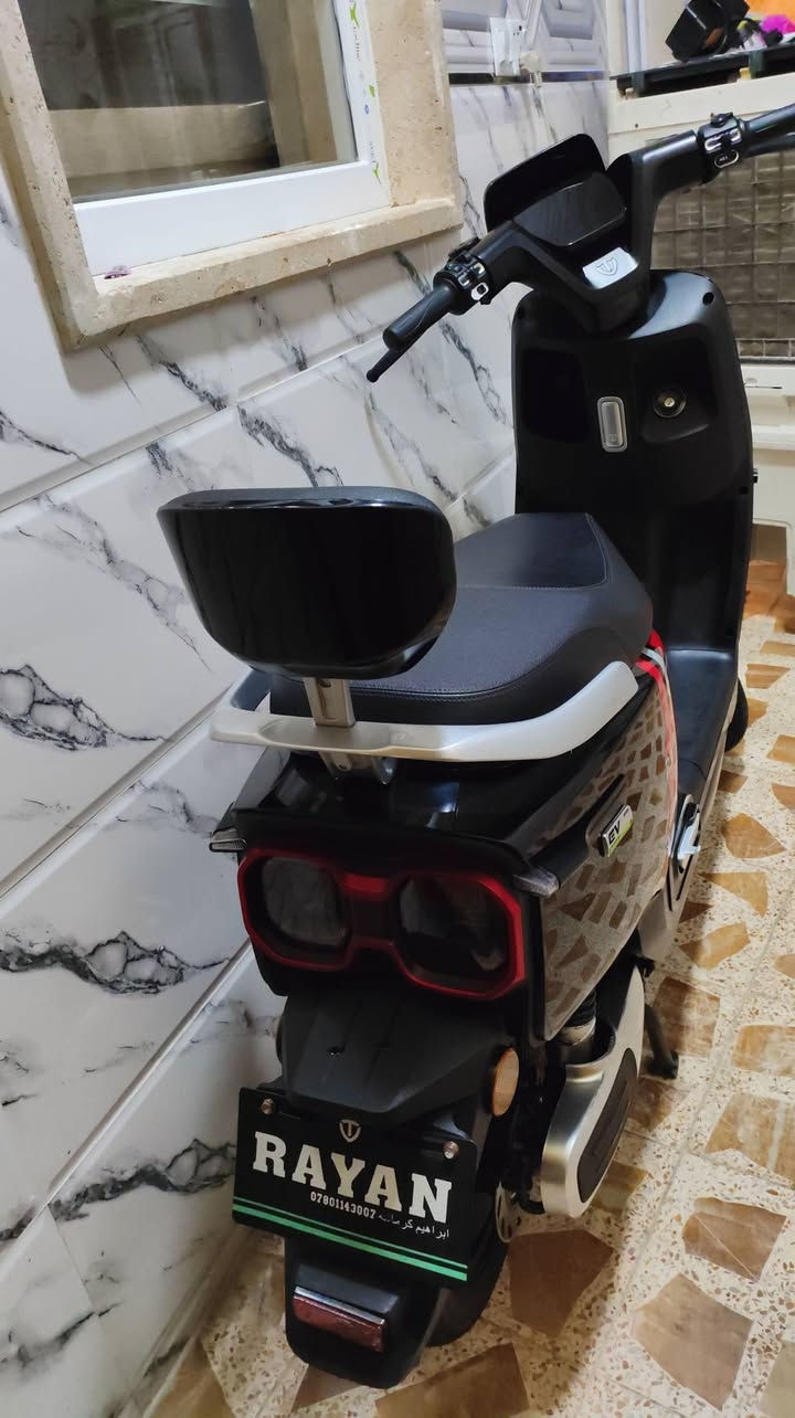 ريان أبو عيون للبيع
السعر ٩٠٠  بيه بصمه وسويج وحده 
***********
