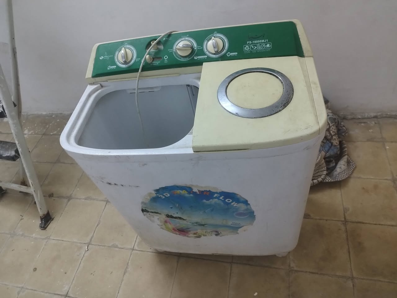 كلهن ١٢٥ الف مبرده شغاله غساله مطورات جدد بس غسل وكف ماعرف ليش تجفيف شغال مطور ماي شغال مابي شي كلهن ١٢٥الف بلاش بلاش مكاني ابو غريب عمارات الي يردهن يتصال ***********
