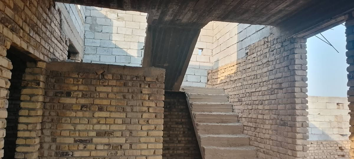 هيكل ٢٠٠م • قرار محكمة • رباط حجر