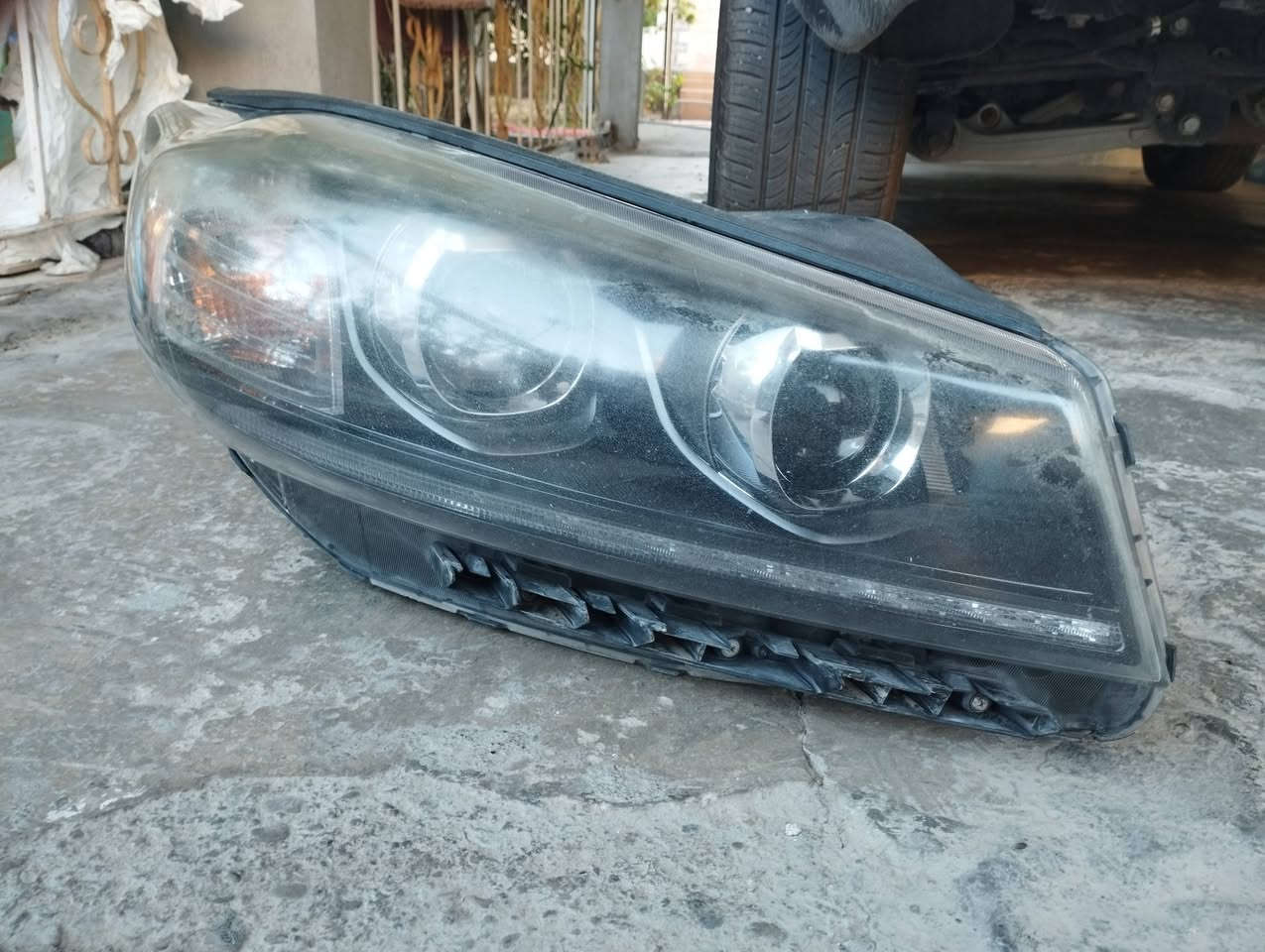 غراض سورنتو للبيع
لايت عدستين ابو لد الجوه مال كصه مفتوح من سياره

عدسات عدد 2 شركة

هيكل لايت ابو لد مال خليجي هوى فيشه كامل شغال 

عبوه فيت بم مال كصه فقط بيها الكرت الفوك محترك فقط شغالة

فيت بم اصلي 
***********
