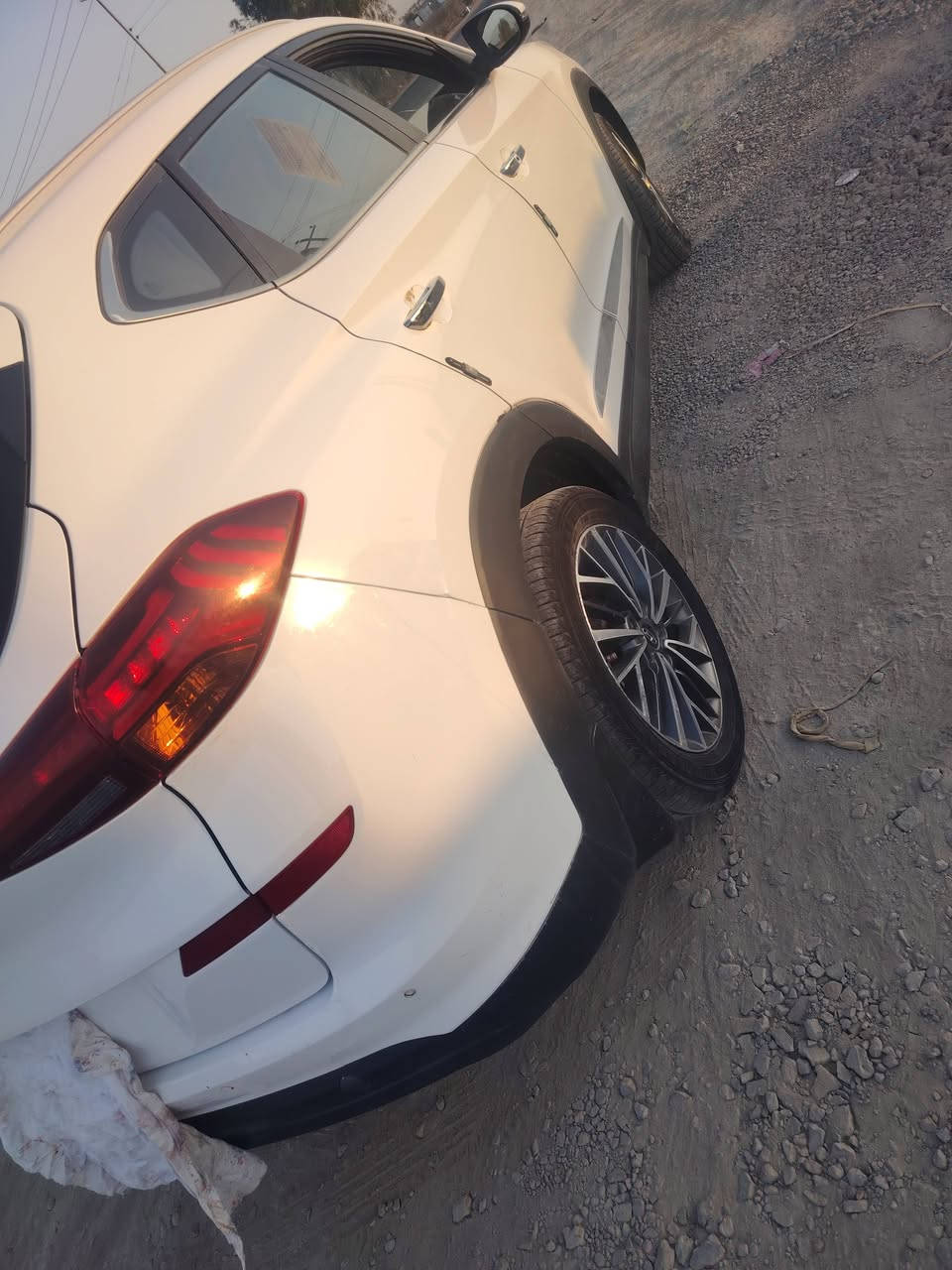 سلام عليكم توسان البيع موديل ١٩ كفاله رقم بغداد بسمي فقط بيع مكان بابل جبله ***********@
