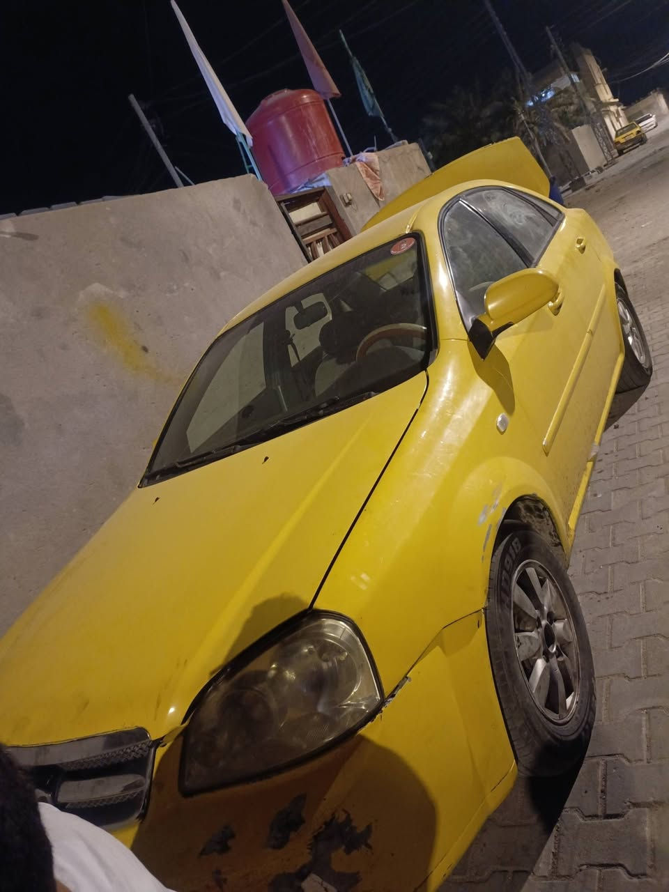 سلام وعليكم دايو اوبترا سياره جاهزه ما نقصها ايشي ربع دينار ما ذب عليها بيه محرك ياباني تبريد شغال وسياره حلو ***********
بيع مستعجل مكان سياره بصره الأمن دخلي
سعر 45$
