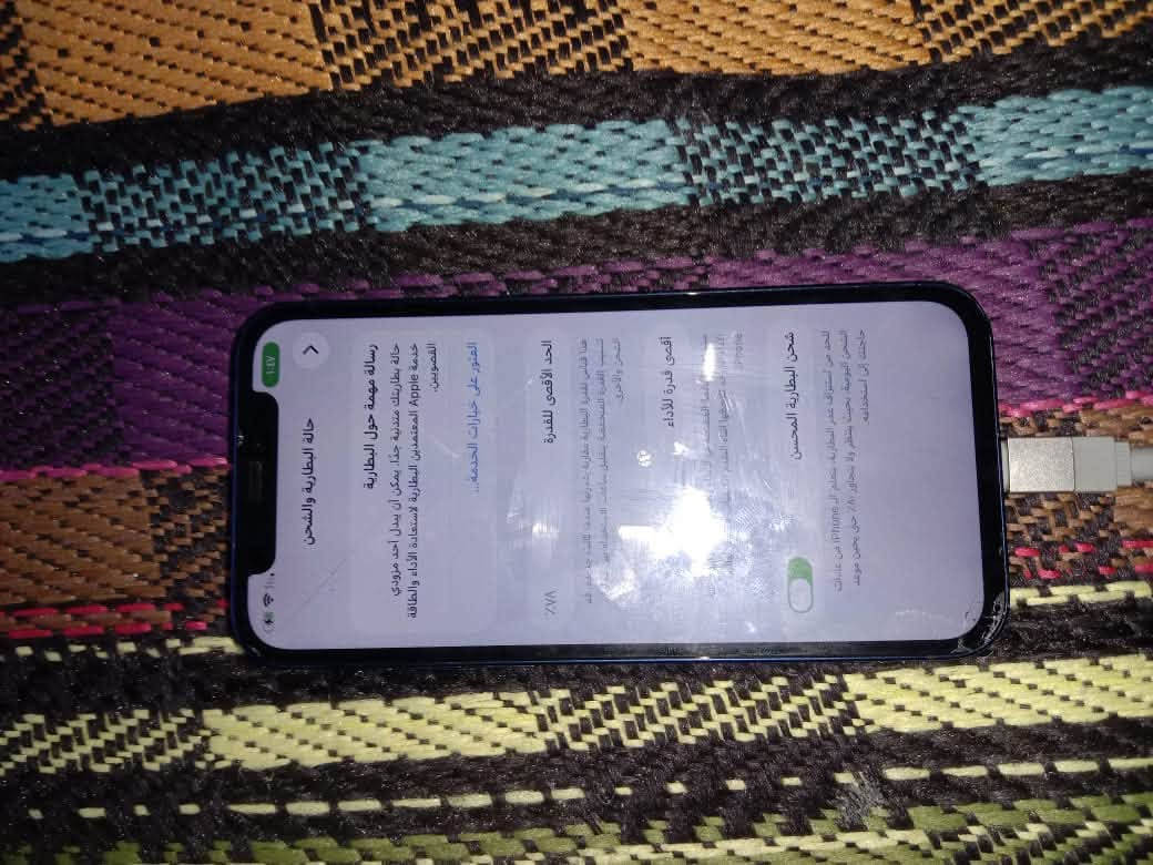 آيفون ١٢ • ١٢٨ • مبدل شاشة