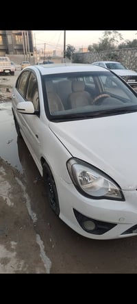 اكسنت ٢٠١١ • ١٦٠٠ • نجف