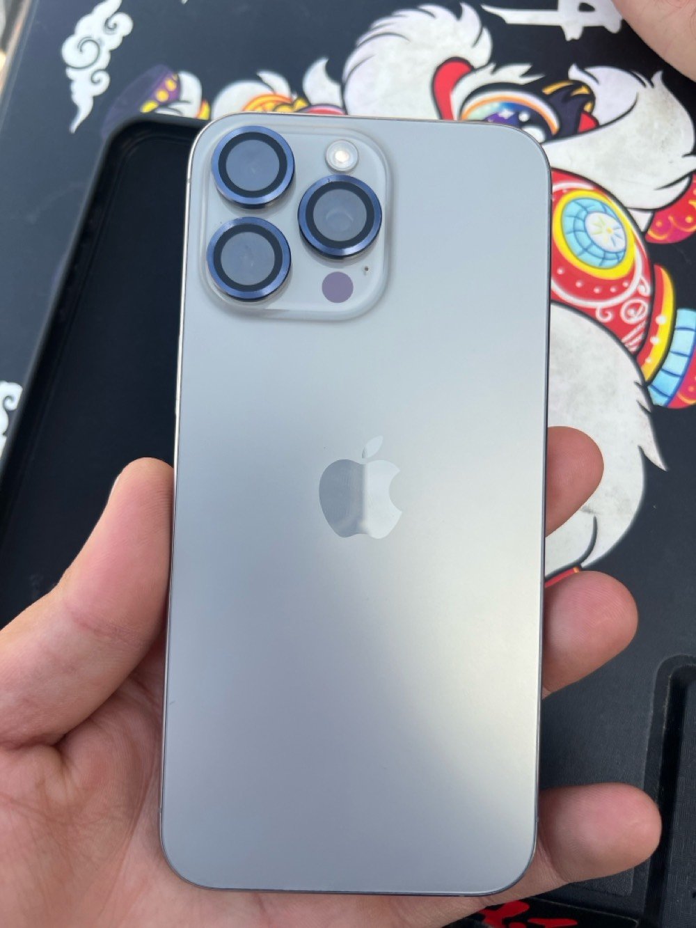 ---
📱 عرض جديد: iPhone 15 Pro Max (Titanium)

لعشاق الفخامة والأداء القوي، متوفر الآن:

✅ الموديل: iPhone 15 Pro Max
✅ اللون: تيتانيوم (Titanium) 🩶
✅ الذاكرة: 256 جيجابايت
✅ البطارية: 84% 🔋
✅ الحالة: كفالة عامة، الجهاز "وتر بروف" (مقاوم للماء) وبحالة ممتازة جداً.

💰 السعر: 1,050,000 دينار
🚚 توصيل لجميع محافظات العراق: 10 آلاف فقط.
📍 الموقع: بغداد - مدينة الصدر.
📞 للحجز والاستفسار: ***********