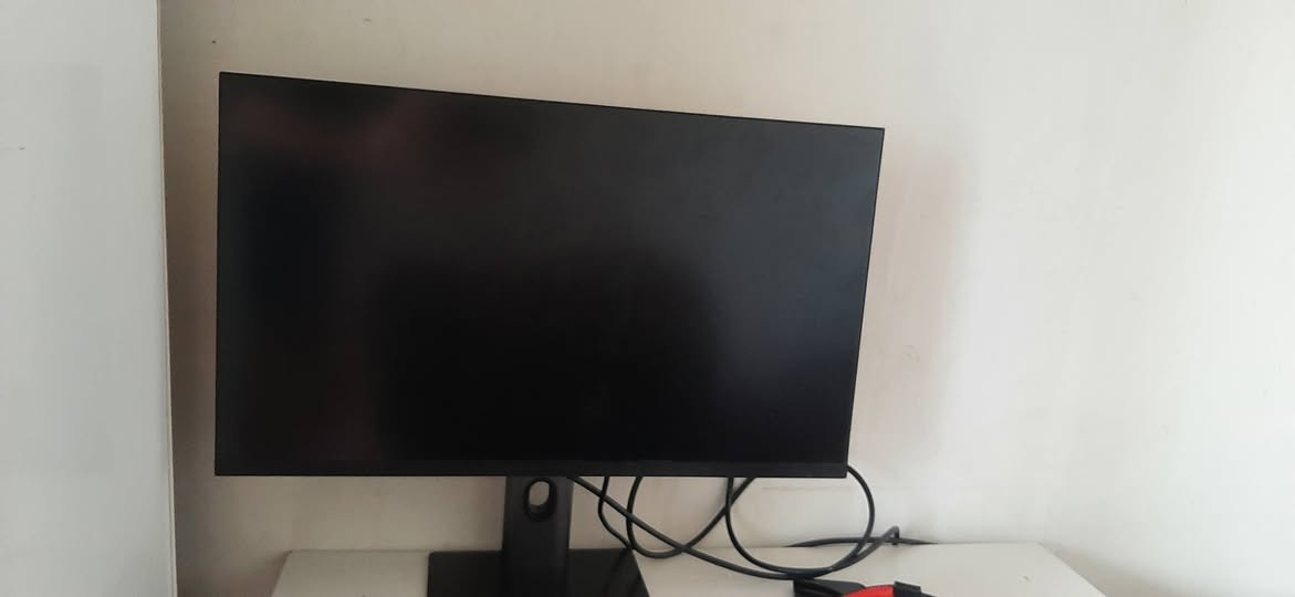 شاشة شاومي 27 • 2K 165Hz • يو بي اس يحتاج بطاريات