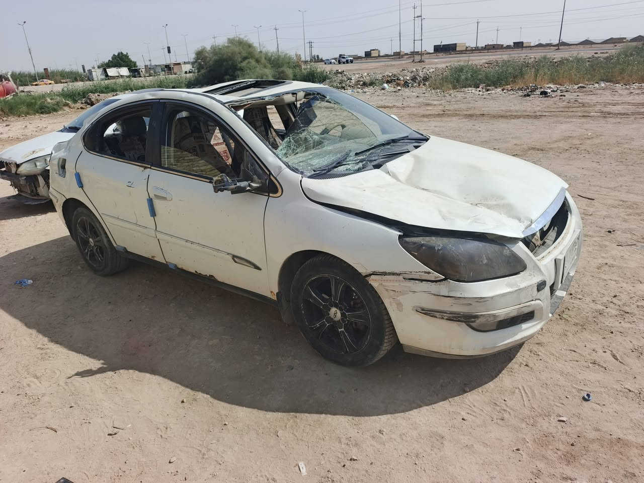 السلام عليكم عندي سياره اي 3
ماكينه وكير    وتبريد وحداديه او كهربائيات وغرفه كلها جديده من كل شيء رقم قادسيه سنويه ساقطه سنه علي راعيها موجود اواجهك وياه مصفره غرامات والسياره سابقا مقفوله كفاله مكان السياره ديوانيه      
***********
2013
