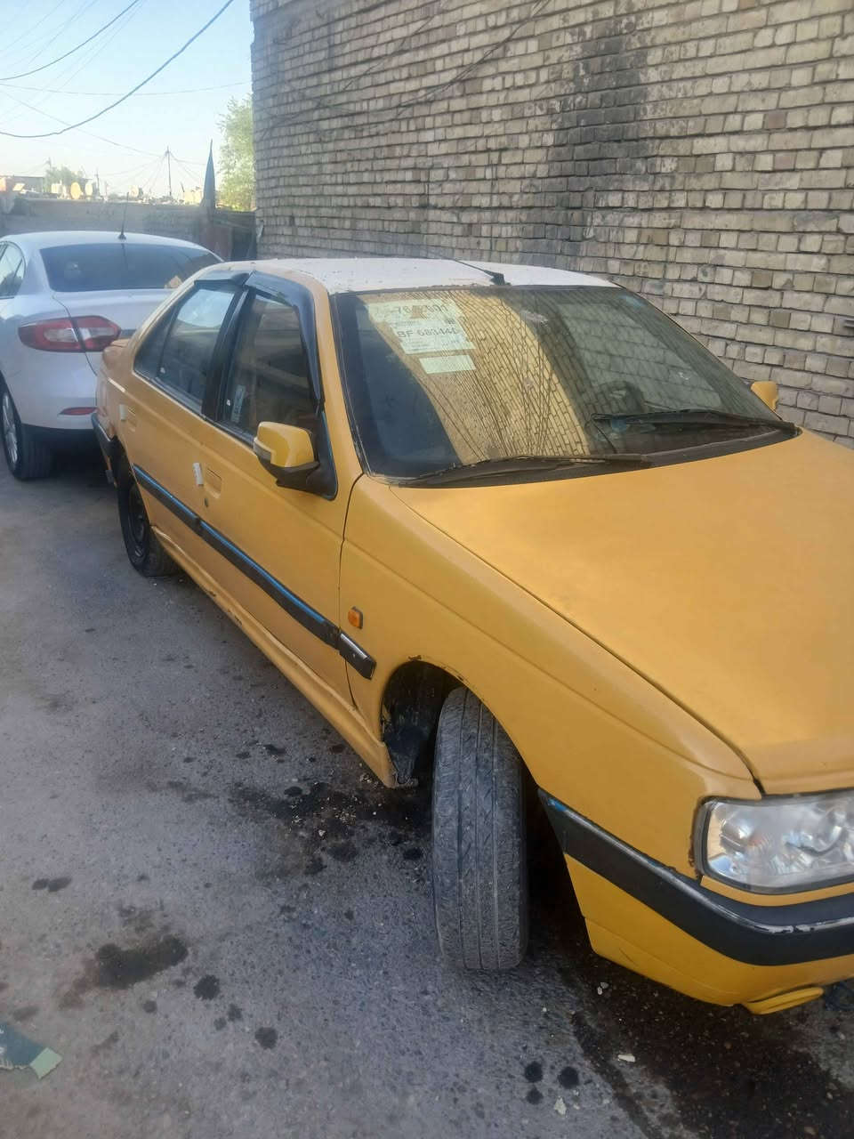 بيجو لميس ٢٠١٣ مصفره غرامات عليها بس هيئه مال كم شهر كير ومحرك خير من الله محرك فرنسي جديد  بيها صبغ وطخات معدله جاهزه سياره تدفئه تبريد كهربائيات كولها شغاله ٢٧ وبيها مجال للشرايه استفسار واتساب *********** بغداد, العراق
