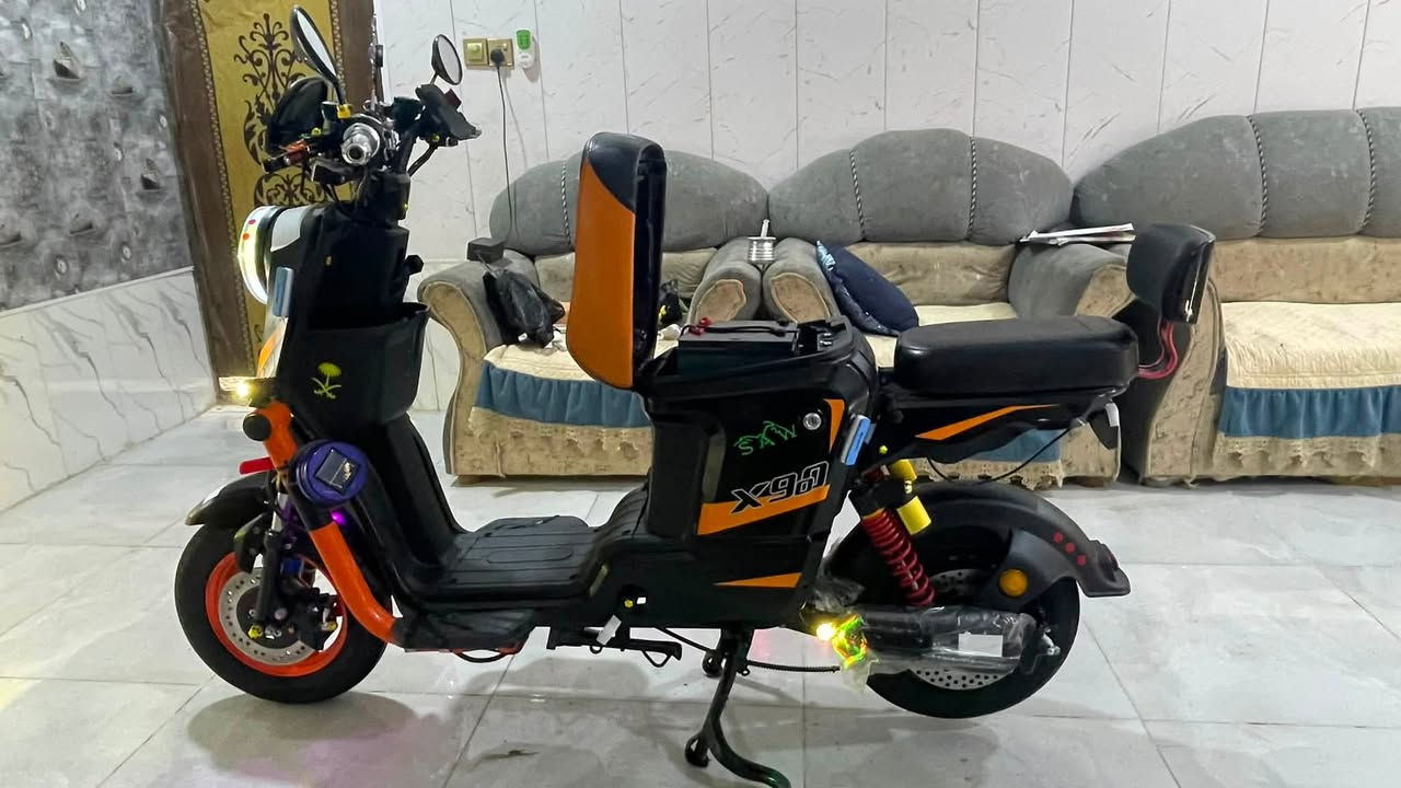 دراجه للبيع 
النوع x900
ملف1800
فول مواصفات 
تحدد العطل بل شاشه 
نضام بگ
رقم الهاتف : ***********
السعر : 475 او بيه مجال قليل
 بطاريات 32 امبير
الموقع : الديوانيه قضاء السنيه
