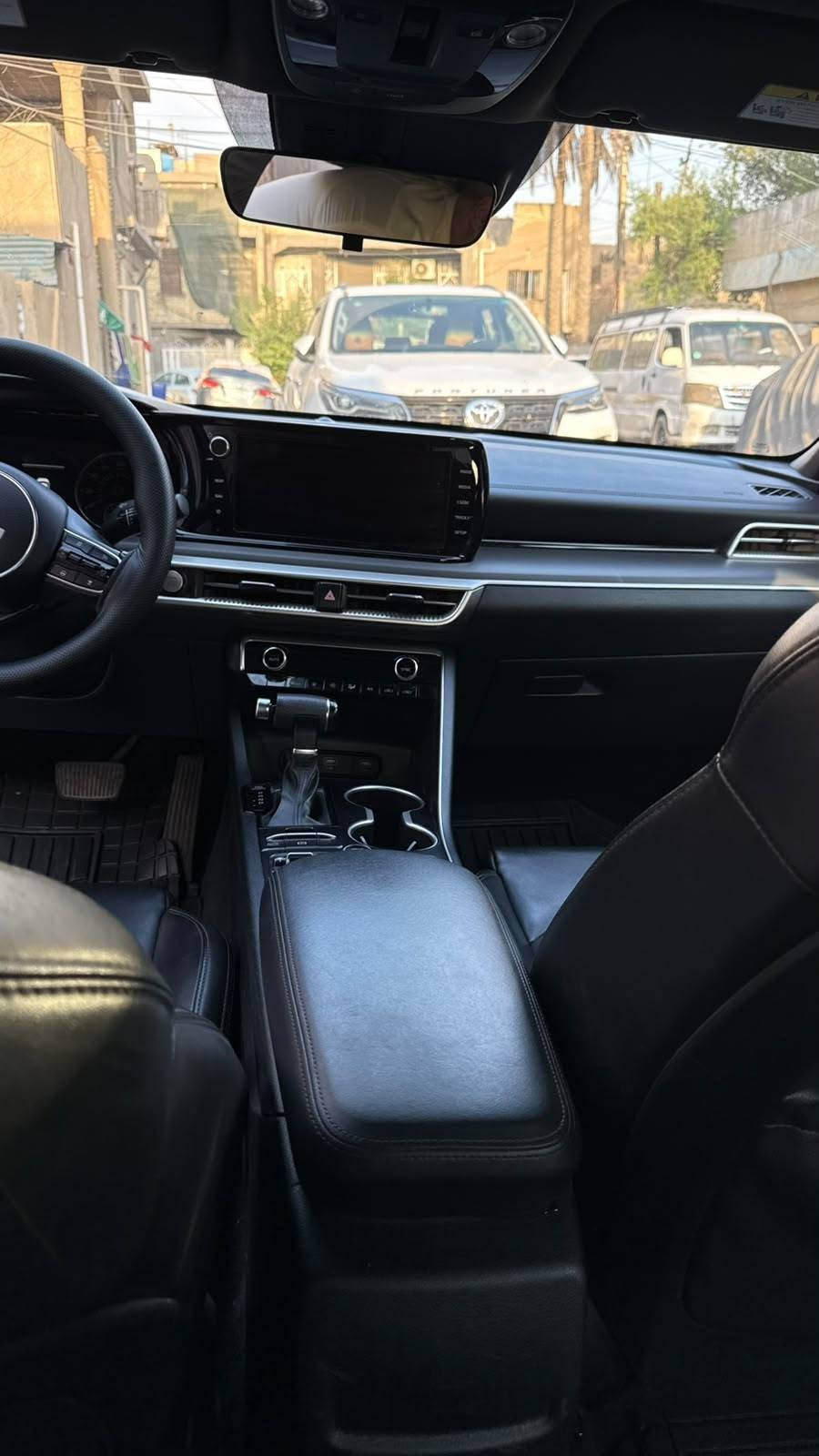 السلام عليكم
KIA K5 GT Line 1500 تيربو
رادار امامي 
بانوراما
بصمة 
تشغيل عن بعد
3 عدسات
ويل كب 18
بك لايت led
كشنات جلد
شاحن لاسلكي
اشاير بالمري
كشنات كهرباء
تسخين مقاعد 
مثبت سرعة
تحديد مسار 
هاند بريك بصمة
تبريد بيانو 
انارة داخلية لمس
حادث بس بوارد بدون صبغ بدون تبديل 
صور الحادث مرفقة بالمنشور
السعر 165 
مكان السياره بغداد
***********
