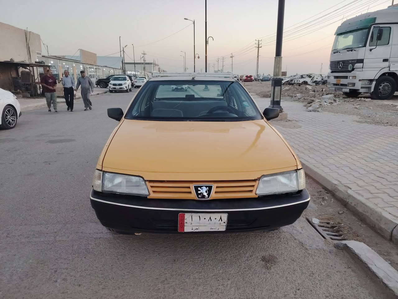 ابو سنوية. متوفي  مديل 2011مكان سيارة 🚗.كوت واسط محرك. وكير وحدادية خير من الله تخم تايرات جديد سعر 12 وبيهة. مجال حك. جية  سنوية. نافذه بل 2019 ماداخله خط وبحث ابد ولحد يكسر بحلال ناس *********** سيارة بلادية. كلهة.

