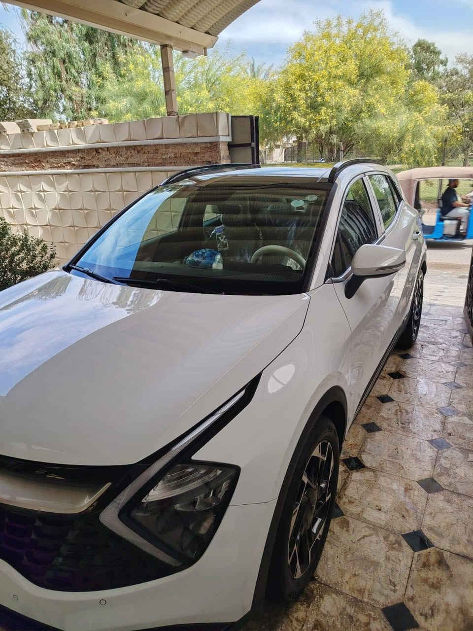 السلام عليكم للبيع سبورتج ٢٠٢٤ رقم اربيل بسمي فول مواصفات بنوراما ماشيه ٢٢ كيلو *********** 
السعر ٢١٢ وبيها مجال
