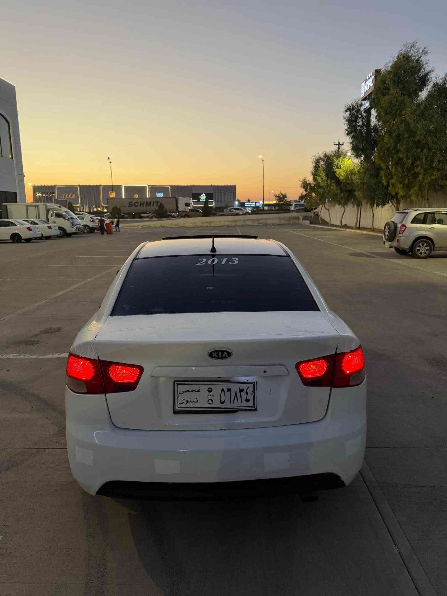 Kia Cerato 
دوبەی دوبەی 📦✅ مەنەفێست و ئەوراقی کامل لەگەلە تصدیق کۆدی سلێمانی بۆ کراوە باڵ کۆدیشی پێوەیە 
مۆدیل ٢٠١٣
فول مواسەفات ناو خەنەی 
دابڵ گێر تۆماتیک عادی ٦ گێر 
تەبرید لەسەر سویج 🥶 
مەکینە دوش مەرغوب ٤ پستن گزۆز گچکە زۆر کەم بەنزینە 
سلایت ٤ جام و ئاوێنە ئۆتۆ ئاوێنە شەفت 
 شاشە و کامیرە سوکان ڤۆلیۆم 
ویلکەپ تاخم تایەی خاوێنە  
سەیارەیەکی زۆر پاک و جوانە 
گێر و مەکینە و کارەبایەتی هەمو گیانی بەشەرت 
پێش و پشتی تازە توند کراوەتەوە 
سەیارەکە لە هەولێرە و نرخی ٥٣ وەرەقەیە و مامەڵەیەکی کەمی تێدایە 
 ژم*********** أربيل, العراق

نص مكتوب في الصور:
- 2013
