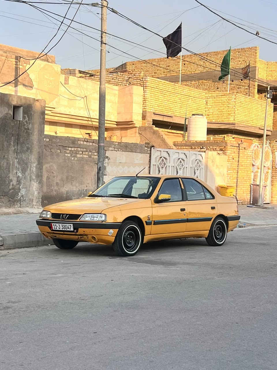 سلام عليكم عندي بيجو لميس سياره خير من الله السياره تخم تاير جديد صبغ وياله لسياره گبل للشارع ما ناقصهه شي صدر جديد منضمون غاز السياره جديده ما متواجد خاص ***********
