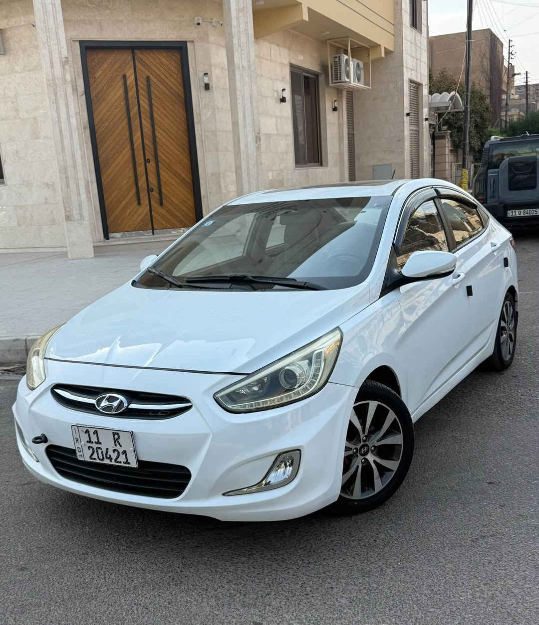 السلام عليكم
اكسنت 2016 خليجي
محرك 1600 دوش
كير at 
تبريد ثلج ❄️ 
صدر امامي جديد
صدر خلفي جديد
ماشيه 117km
تخم تاير جديد
فتحة سقف
نظام Eco
لايت زنون
اشاره بالمري
تحكمات ستيرن 
شاشه وكامره 
السياره فول ماعده البصمه
السياره حلوه ونضيف
بيها صبغ دوس وشويه بالباب
السونار داخل المنشور 
السعر 102وبيها مجال قليل 
البياع او تقاطع درويش
***********
