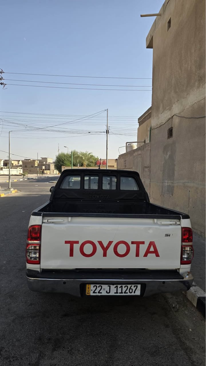 بيكب فلاونزه سيد نهرو شاصي ١٩ مكفوله من الصبغ والتبديل والضربه بيها فقط بارد ماشيه ١٩٥ رقم أربيل سنويه تنتهي ٢٠٣٠ تخم تاير برجستون سياره حلوه وماناقصها شي 
رقم الهاتف 
***********11 البصرة, العراق
