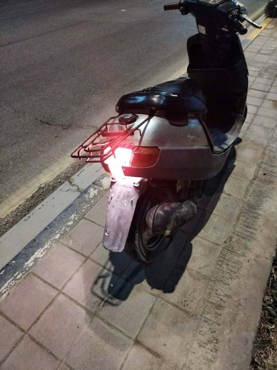 بطه مجفته مره وحده شرط تجفيت درجه أولى شلعه ومعدل فوق الستين كربلاء حي التعاون السعر 350 ألف
***********
