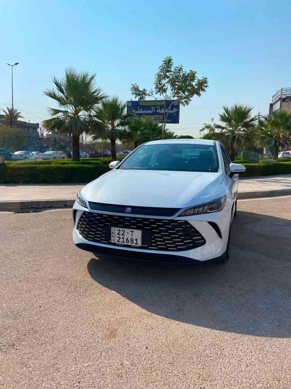 السلام عليكم للبيع جن بلاص
السيارة بيها بارد بين الجامغ والبنيد شبرين غير هاي كفالة عامة ماشية الكلي 20 الف سيارة على وضع الشركة ومكان البارد موضح بالصور رقم اربيل تريد تحويل تريد وكالة  السعر 120 ورقة مكاني بغداد للاستفسار *********** ممتواجد ع فيس
