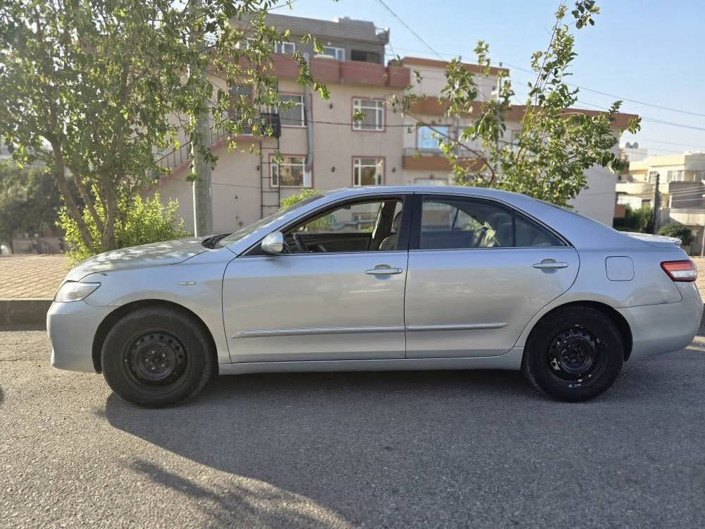 Toyota Camry GLX 2007
کامری مۆدێل 2007 ی خلیجی شکڵ گۆڕاو بۆ 2011 فوول مواسەفات GLX 
سلاید 
شاشە و کامێرە 
کوشن کارەبا 
چوار تایە و ویلی لۆکی لەسەرە 
گێڕ و مەکینە بە شەرت 
سەنەوی تا 2028 تازەیە 
حیزام بۆیاخ لەسەر کاڵبونەوە 
نرخ : 70 گەڵا و معامەلەیەکی کەم
شوێن : سلێمانی 
ژمارەی خاوەنی 
***********
_______________________
كامري موديل ٢٠٠٧ مواصفات GLX فول خليجي شكل مغير ل ٢٠١١ 
مواصفات : 
سلايد 
شاشة و كاميرة كواليتي HD
كشنات كهربائية
اربع ويلات و تايرات جديدات
شرط الكير و المحرك 
السنويه ل ٢٠٢٨ جديده 
حزام صبغ بدون حادث 
سعر : ٧٠ ورقه و شوية مجال 
مكان : السليمانية 
رقم صاحب السيارة 
*********** السليمانية, العراق
